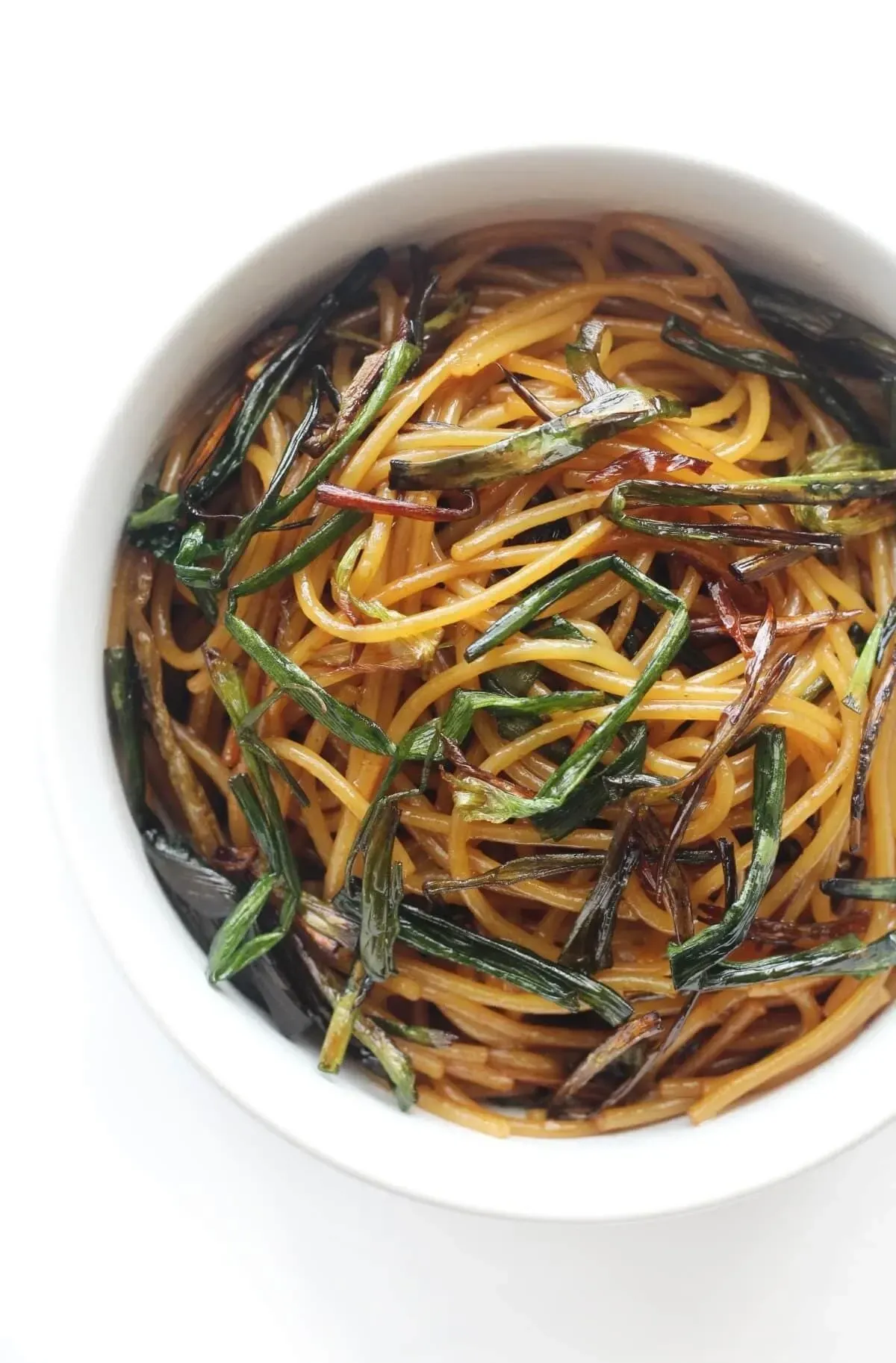 A bowl of Gluten-Free Scallion Oil Noodles