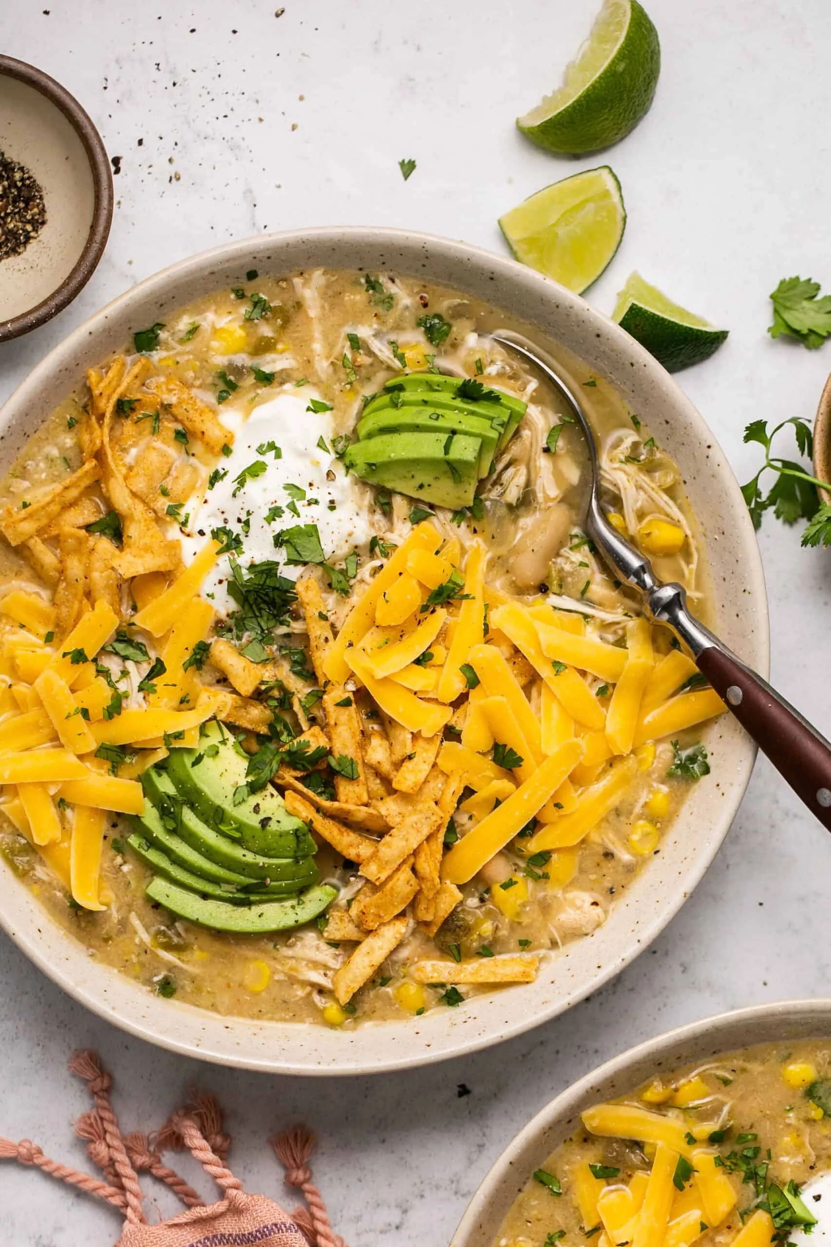 Healthy Crockpot White Chicken Chili (High-Protein!)