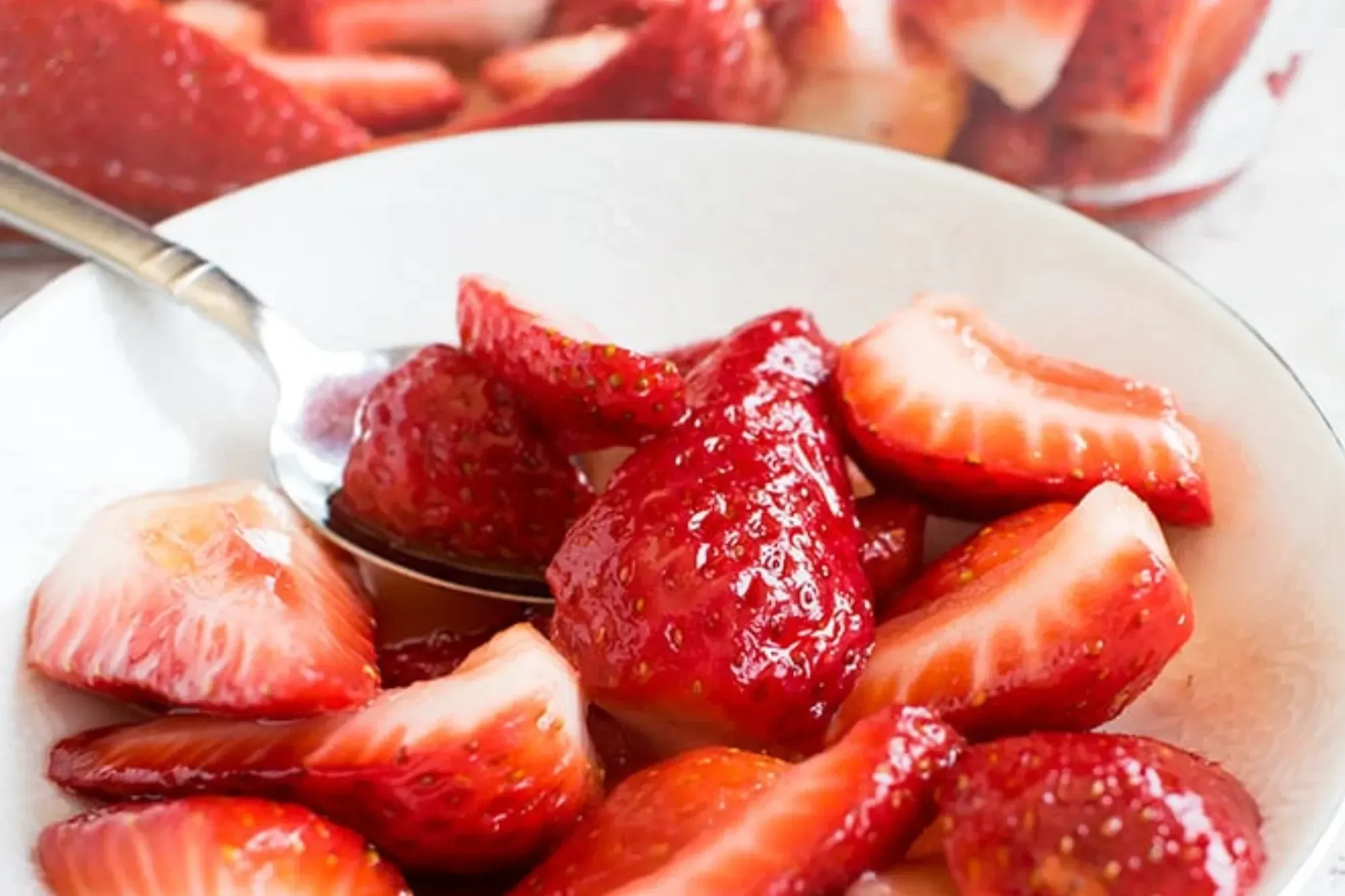 Italian Strawberries with Sugar and Lemon