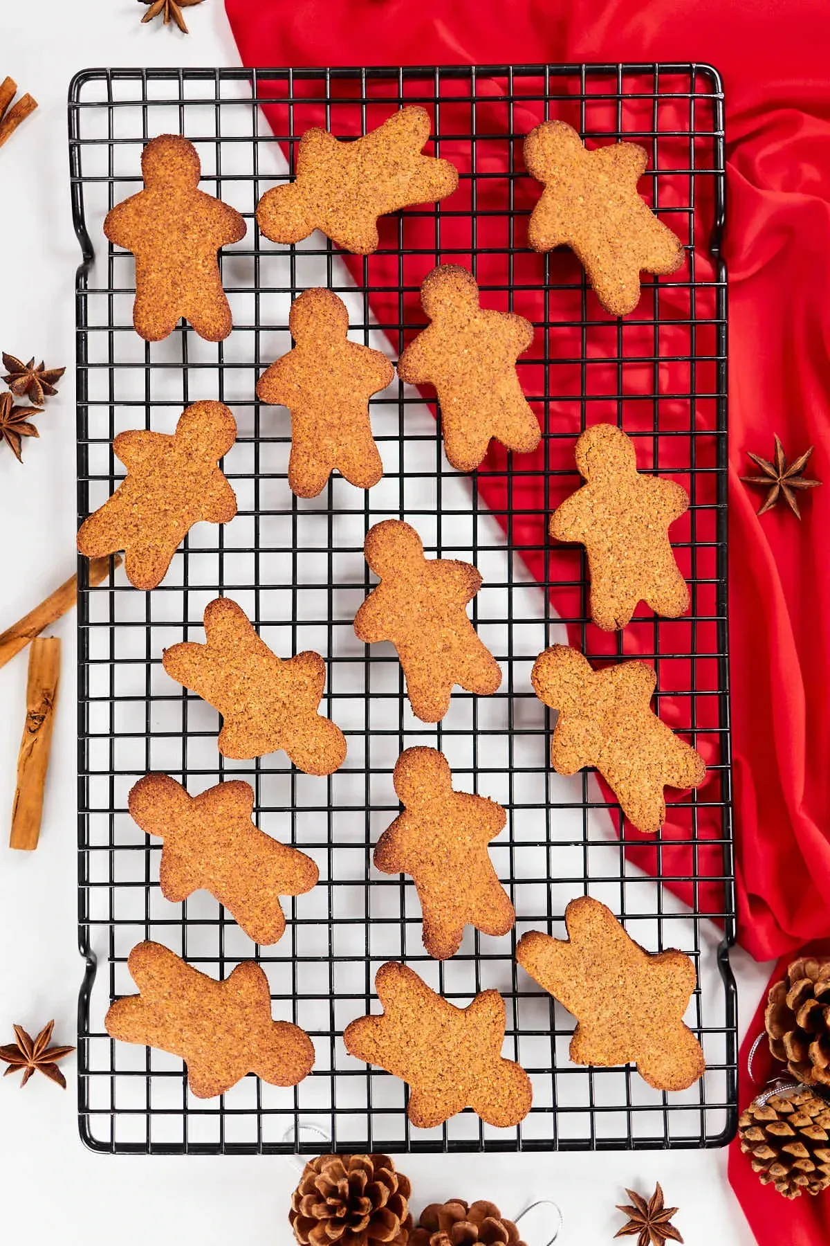 Keto Gingerbread Cookies