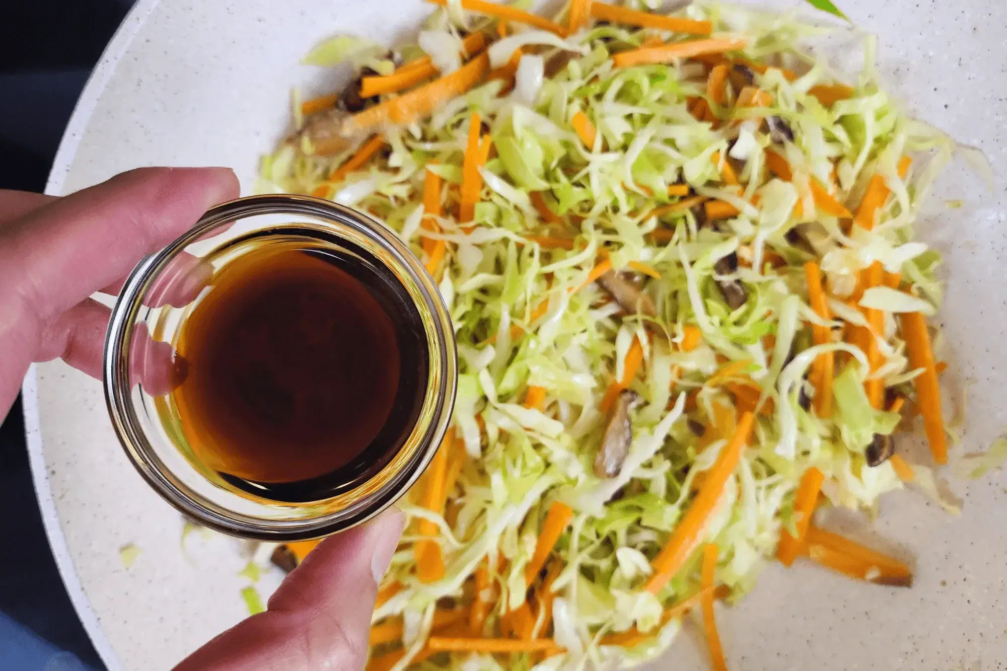 Add light soy sauce-spring rolls