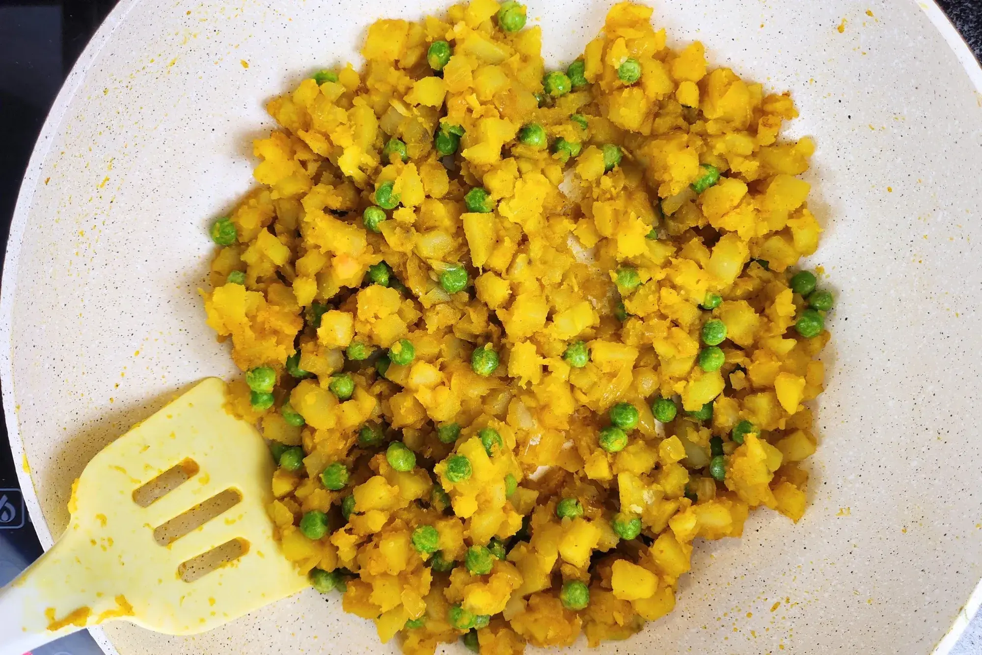 Cooking Samosa's filling