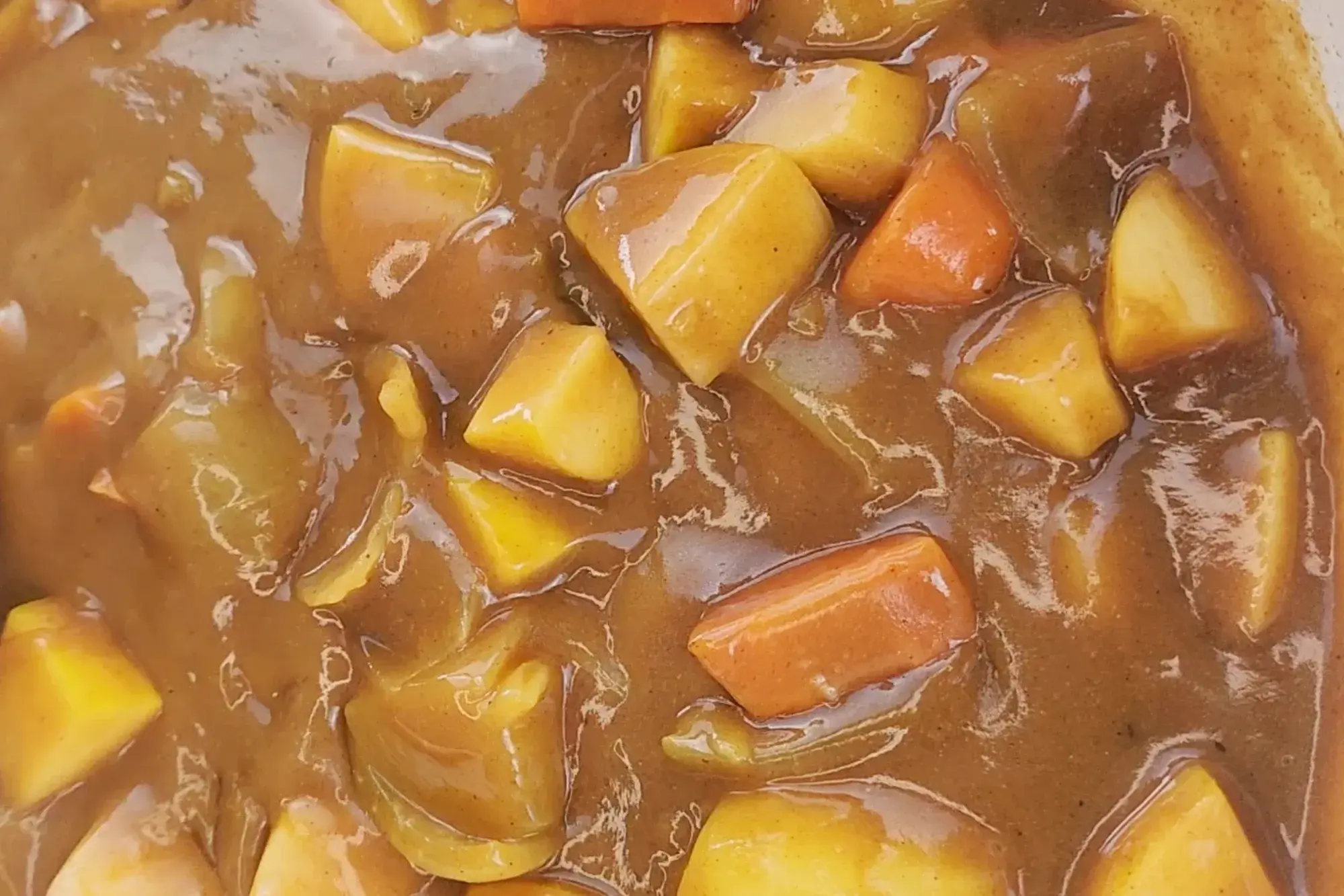 Let the curry simmer for another 10 minutes