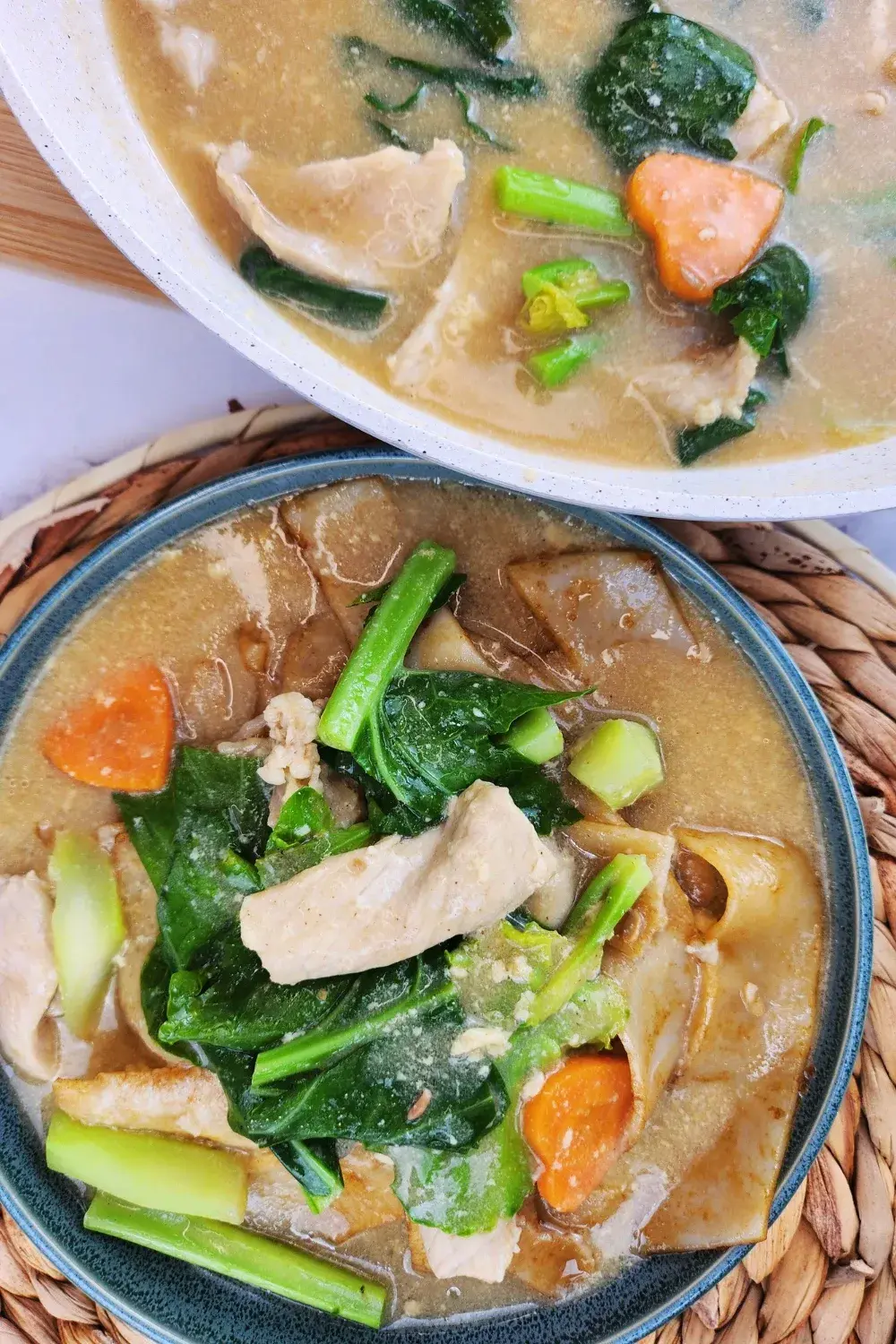 Rad Na | Thai Noodles with Gravy