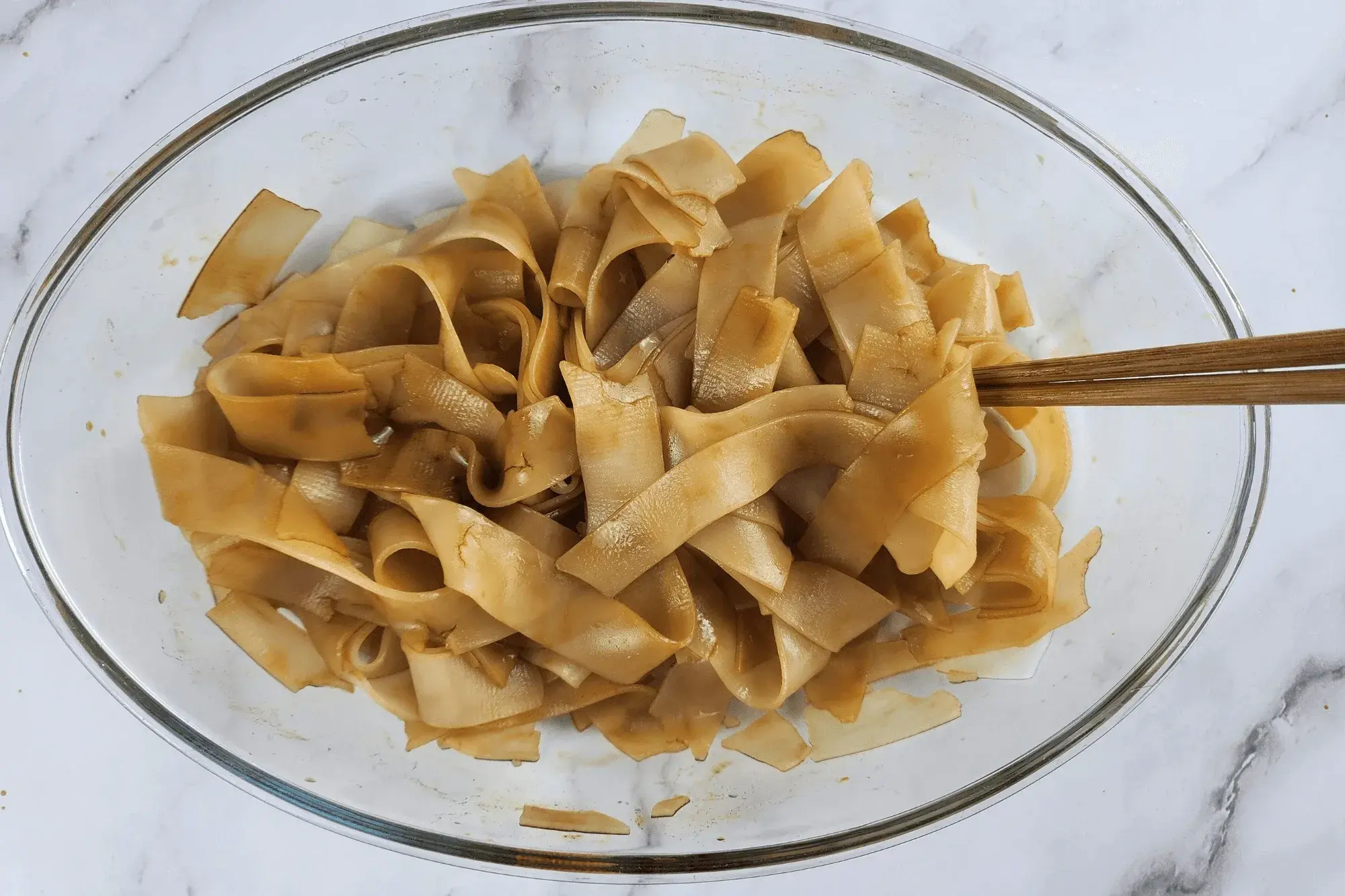 set seasoned noodles aside.