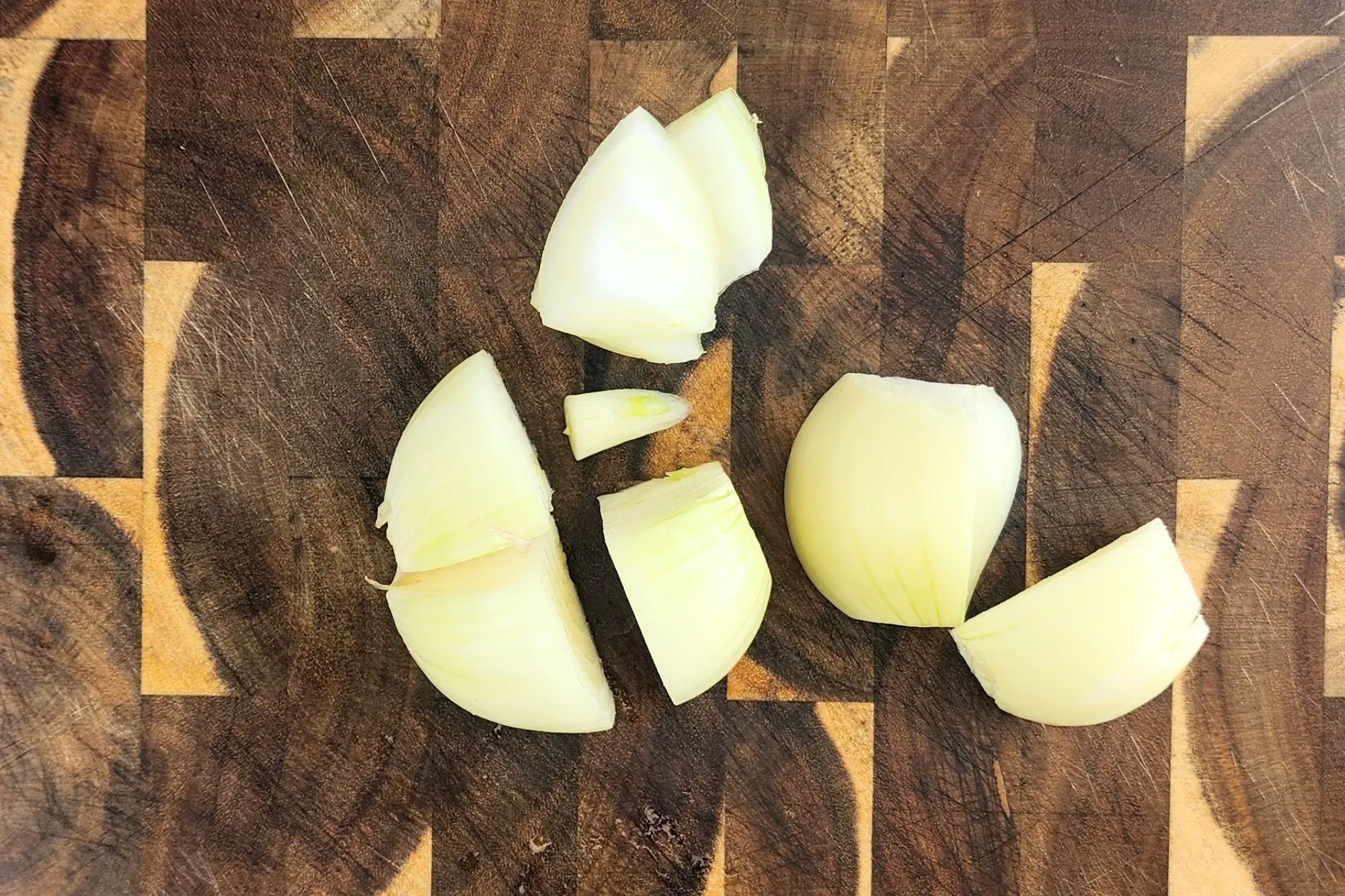 Chop onion into bite size.