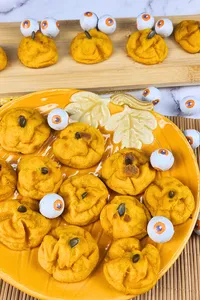 Crispy Pumpkin Mochi Bites