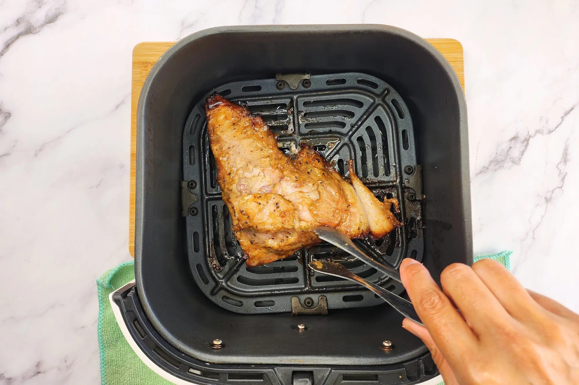 Flip the pork jowl