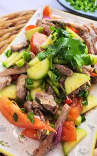 Grilled Pork Salad with Cucumber