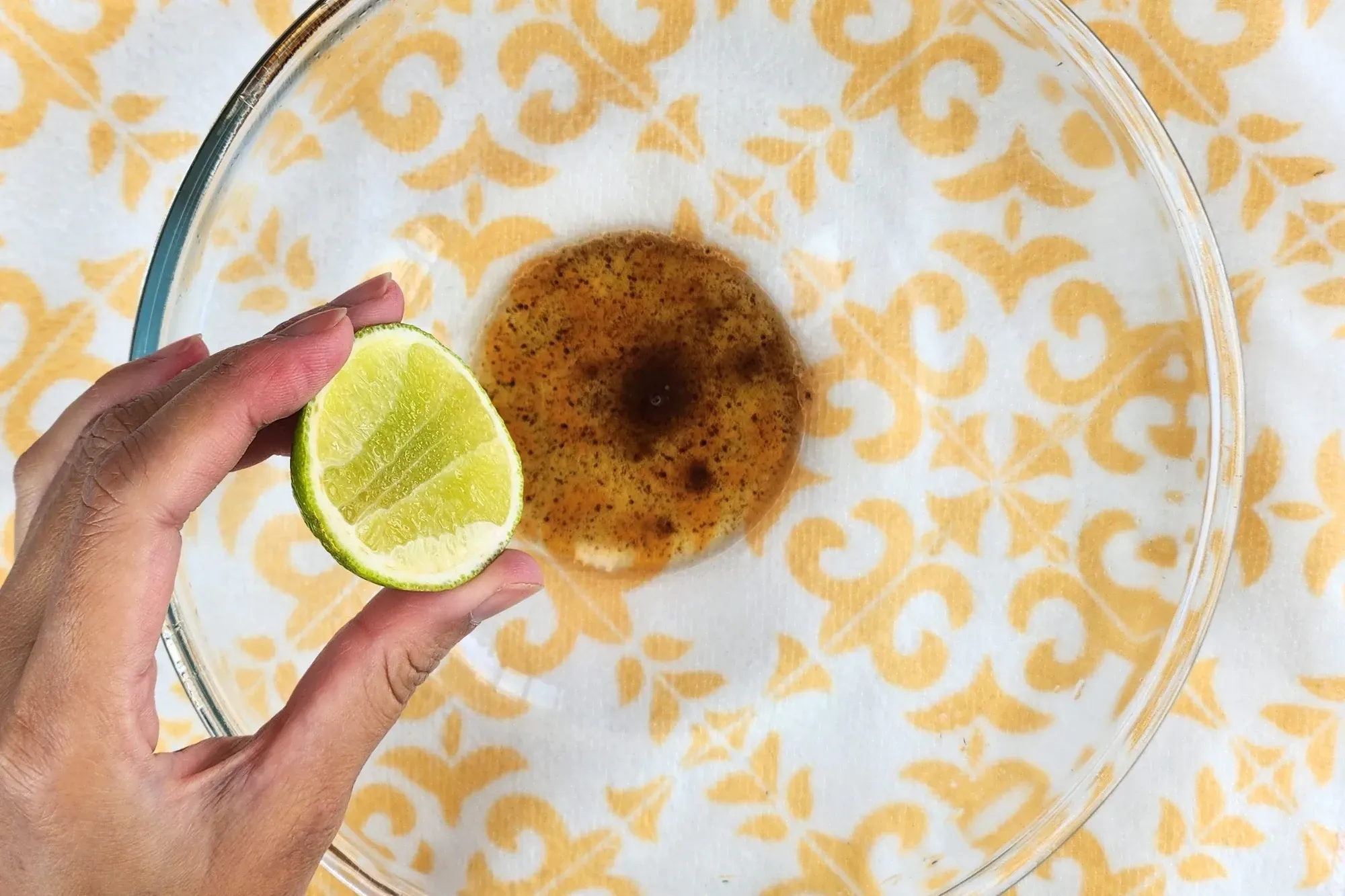 In a mixing bowl, add in lime juice