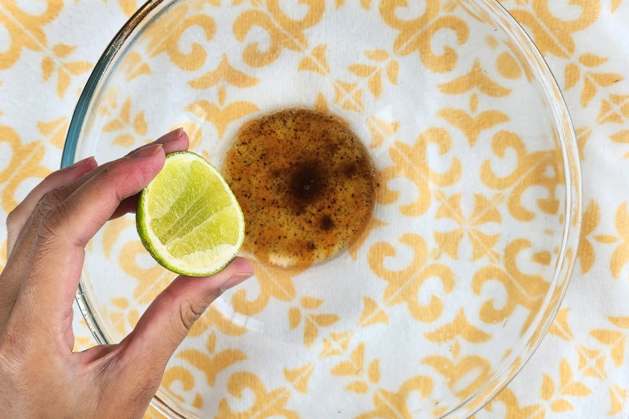 In a mixing bowl, add in lime juice