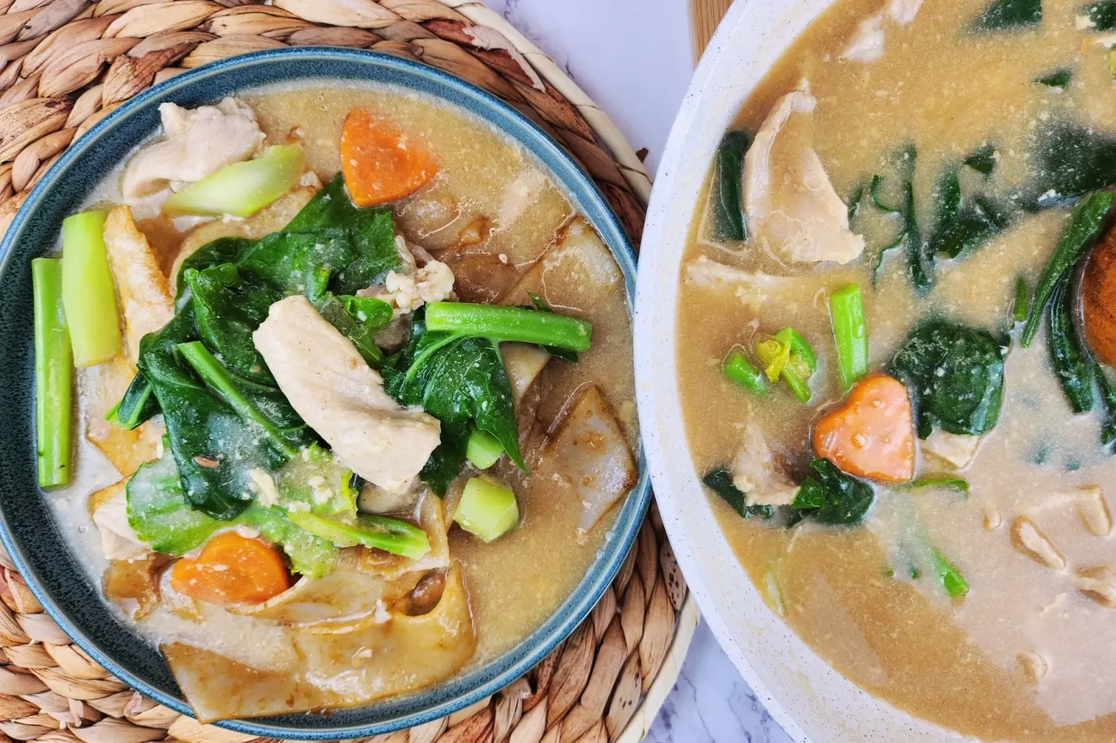 Rad Na | Thai Noodles with Gravy