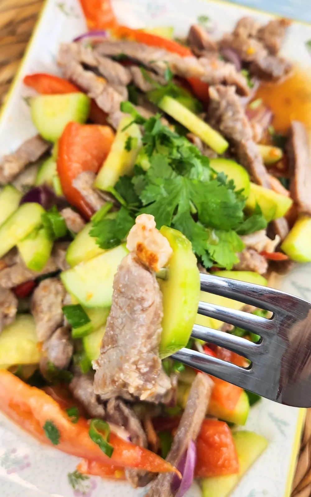 Grilled Pork Salad with Cucumber
