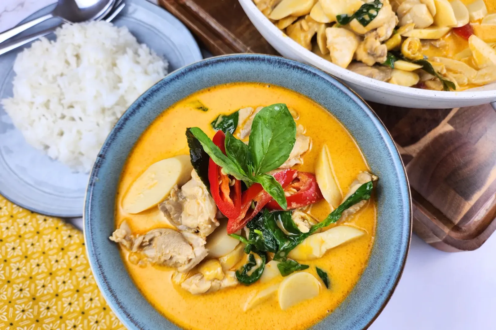 Thai Bamboo Shoot Curry  (Gaeng Phed Nor Mai)