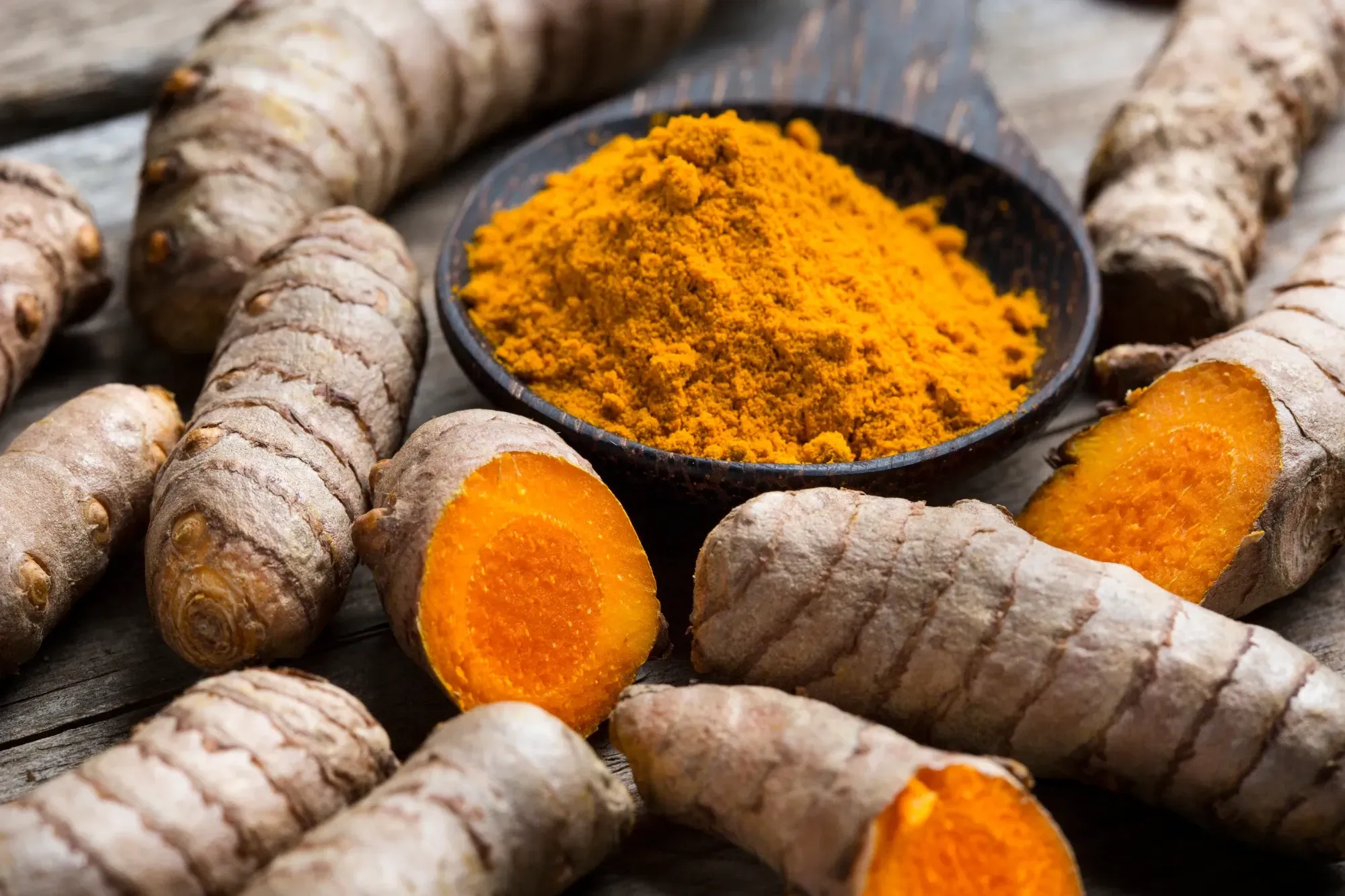 Turmeric (ขมิ้น) Turmeric (ขมิ้น)
